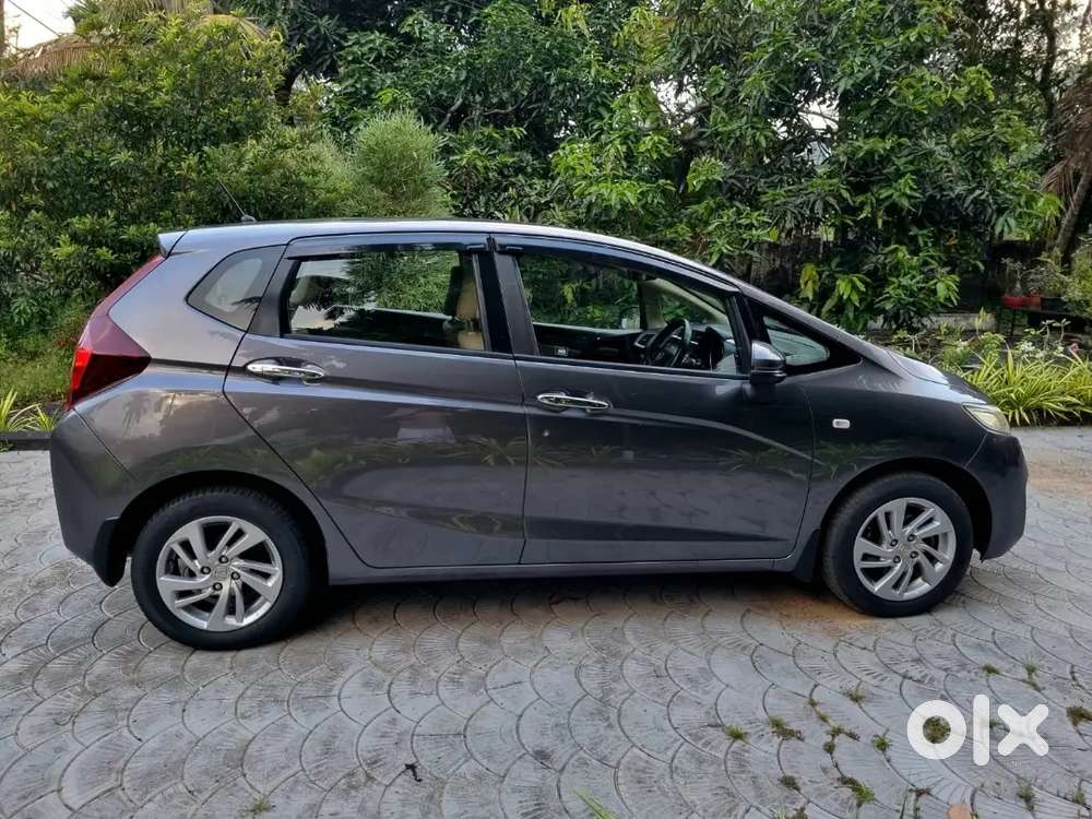 Honda Jazz 2019 Petrol Well Maintained