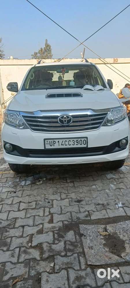 Toyota Fortuner 2011-2016 4x2 Manual, 2013, Diesel