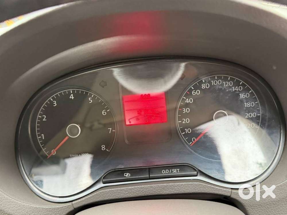 Volkswagen Vento Petrol Highline, 2014, Petrol