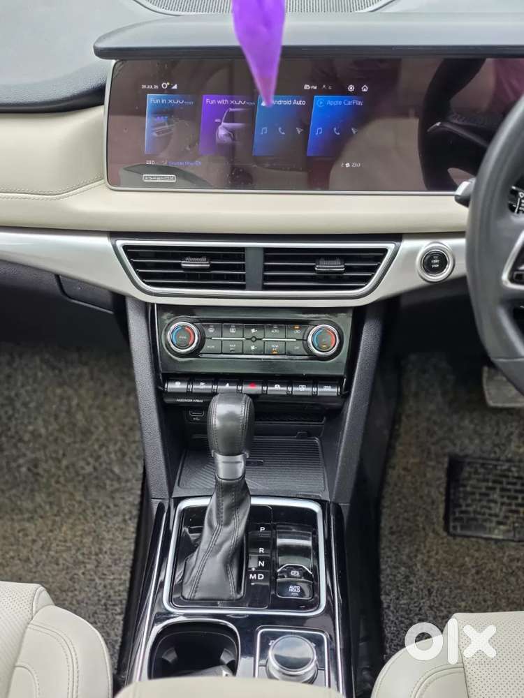 Mahindra Xuv700 2.2 Ax 7 Diesel At Luxury Pack Str, 2022, Diesel