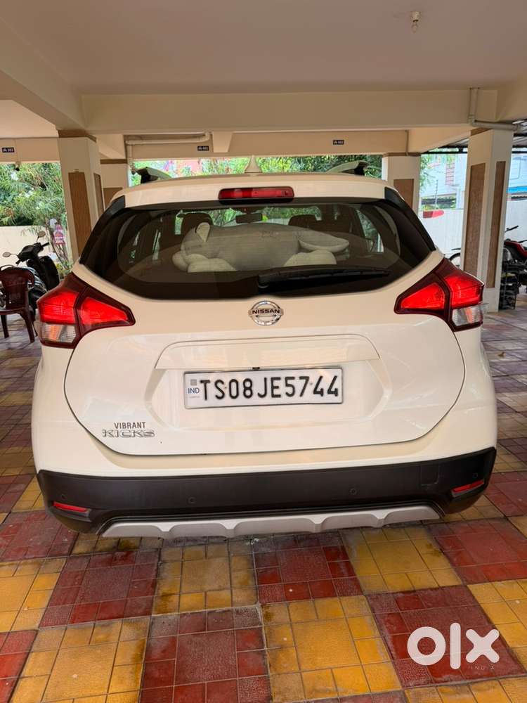 Nissan Kicks Petrol Manual 2022- Excellent Condition (idv 8.51 Lac)