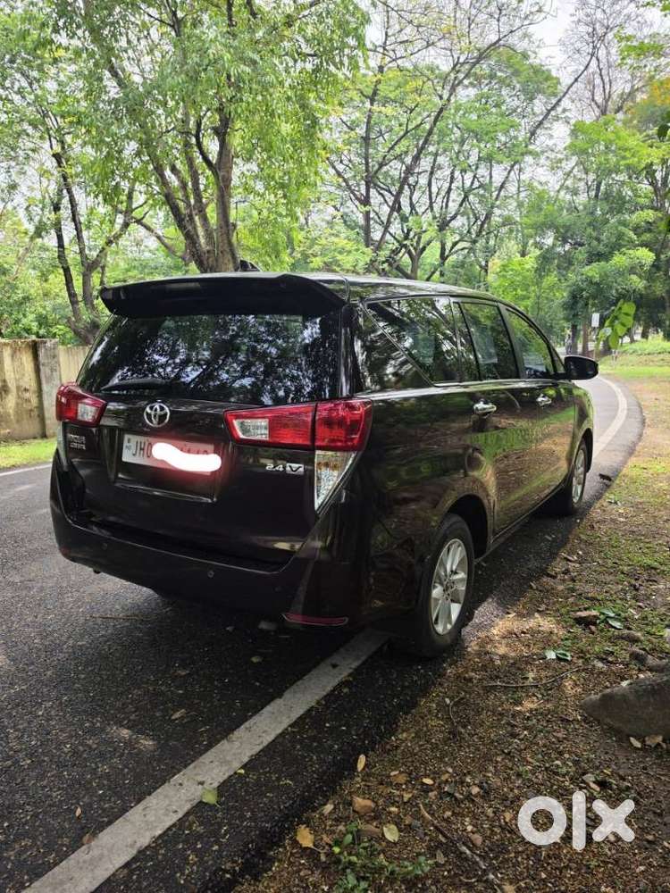 Toyota Innova Crysta 2.8 Z, 2016, Diesel