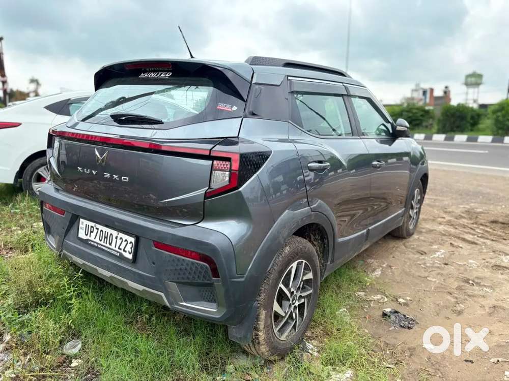 Mahindra Xuv Petrol 2025