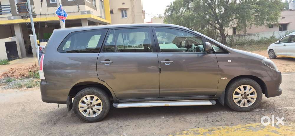Toyota Innova 2.5 G (diesel) 7 Seater, 2010, Diesel