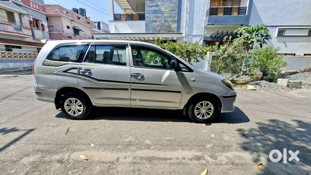 Toyota Innova 2.5 Gx 7 Str Bs-iii, 2009, Diesel