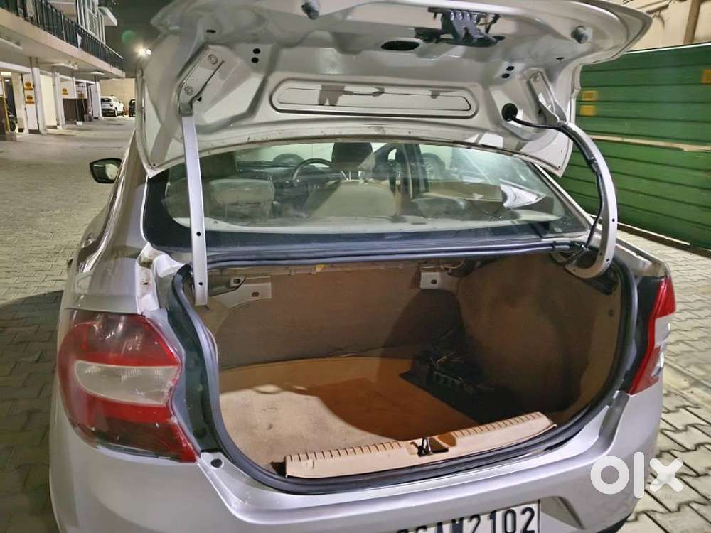 Ford Aspire Titatinium Blu Ti-vct, 2015, Petrol