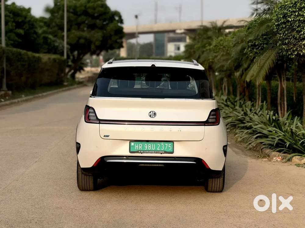 Mg Windsor Ev Essence, 2024, Electric