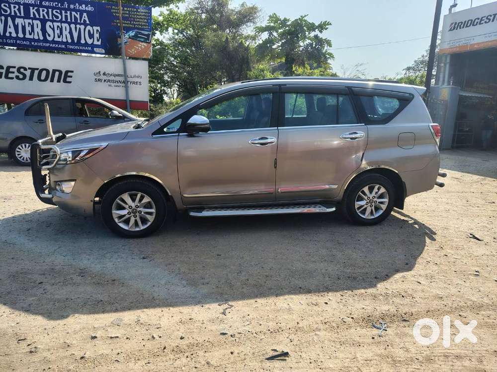 Toyota Innova Crysta 2018 Diesel 2.4 Gx Mt