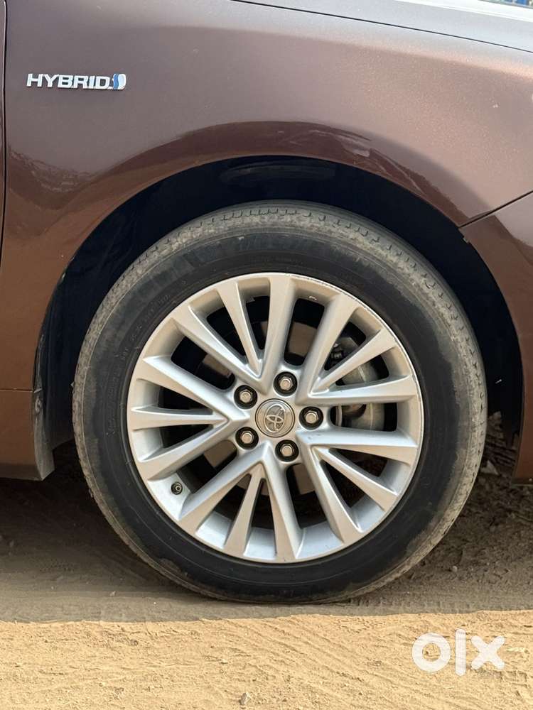 Toyota Camry 2.5 Hybrid, 2017, Petrol