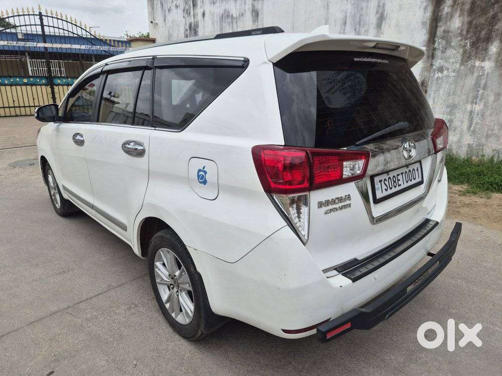 Toyota Innova Crysta 2.8z Automatic, 2016, Diesel