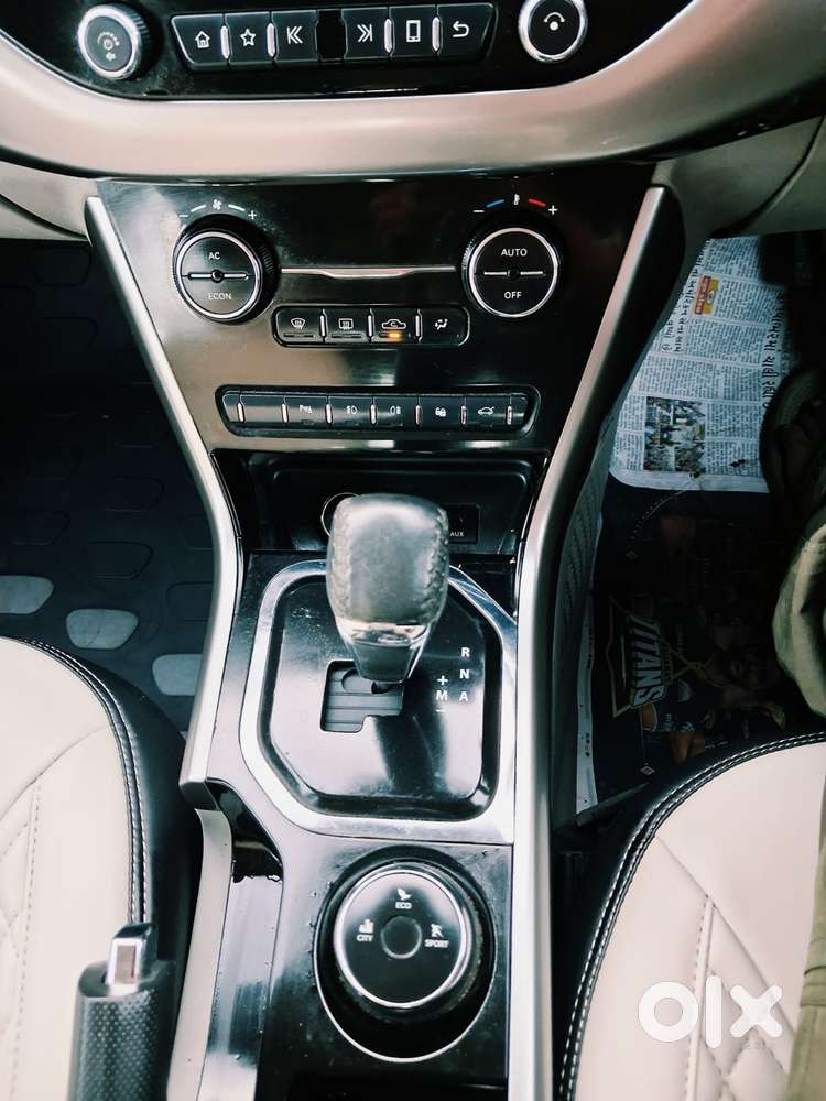 Tata Nexon 1.2 Revotron Xza Plus, 2018, Petrol