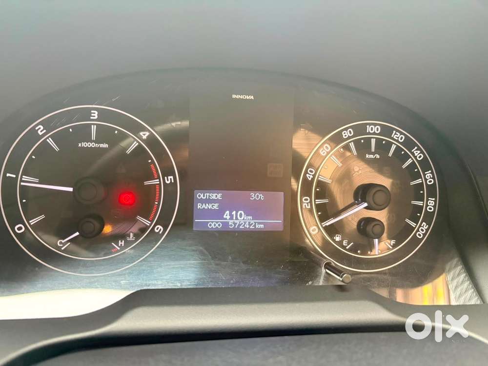 Toyota Innova Crysta 2016 Diesel Manual