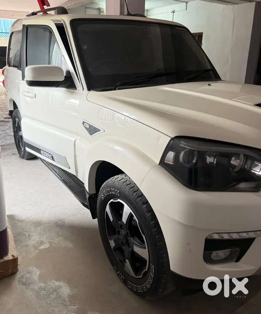 Mahindra Scorpio Classic 2023 Diesel 79000 Km Driven