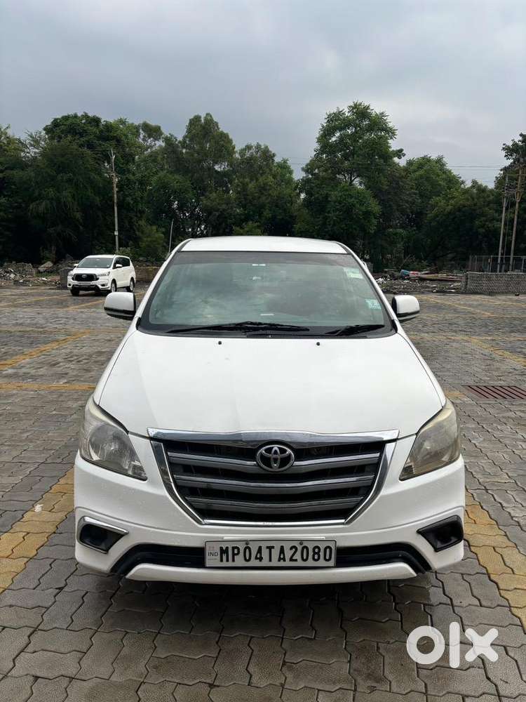 Toyota Innova 2011 Diesel Well Maintained