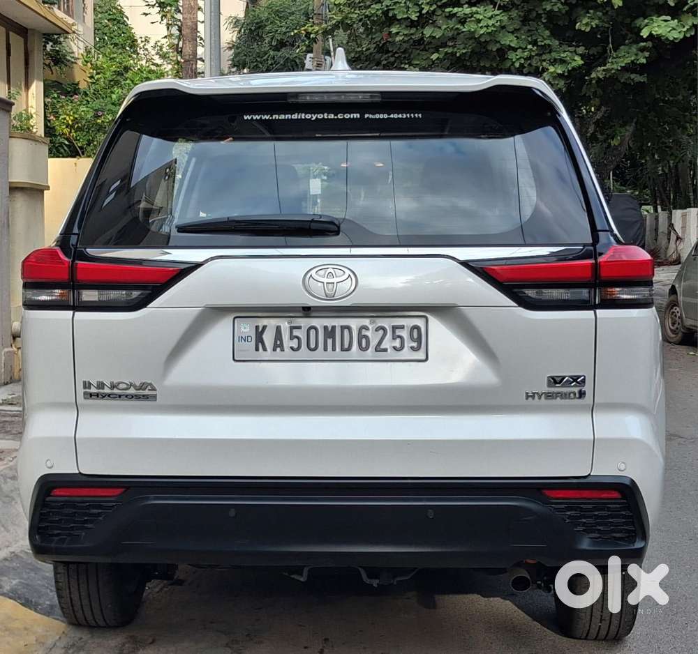 Toyota Innova Hycross 2.0 VX (O) Hybrid 7 STR, 2024, Petrol