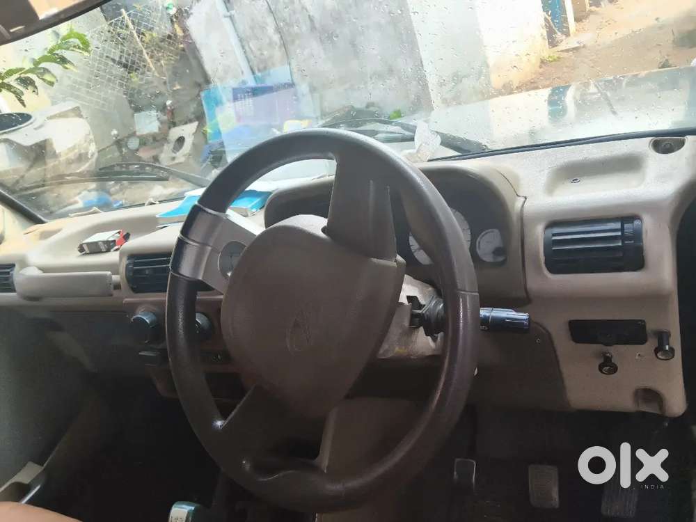 Mahindra Bolero 2011