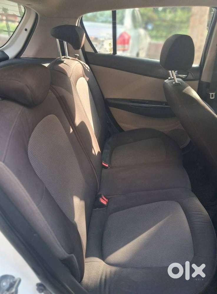 Hyundai I20 Sportz 1.2 Bs-iv, 2014, Petrol