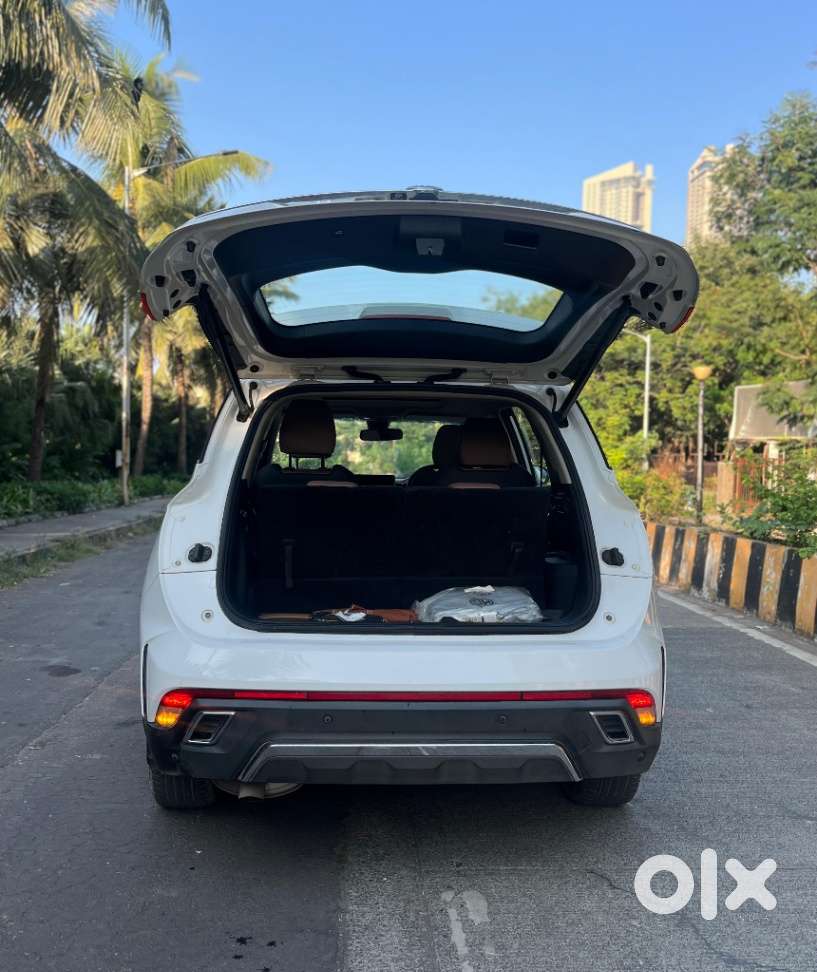 Mg Hector Plus Sharp Pro 1.5 Turbo Petrol Cvt 6 Str, 2023, Petrol