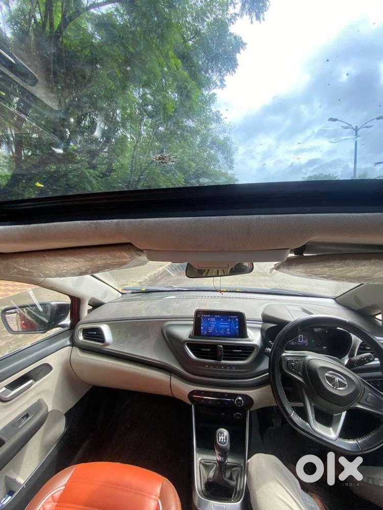 Tata Altroz Xz Plus (s) Icng, 2023, Petrol