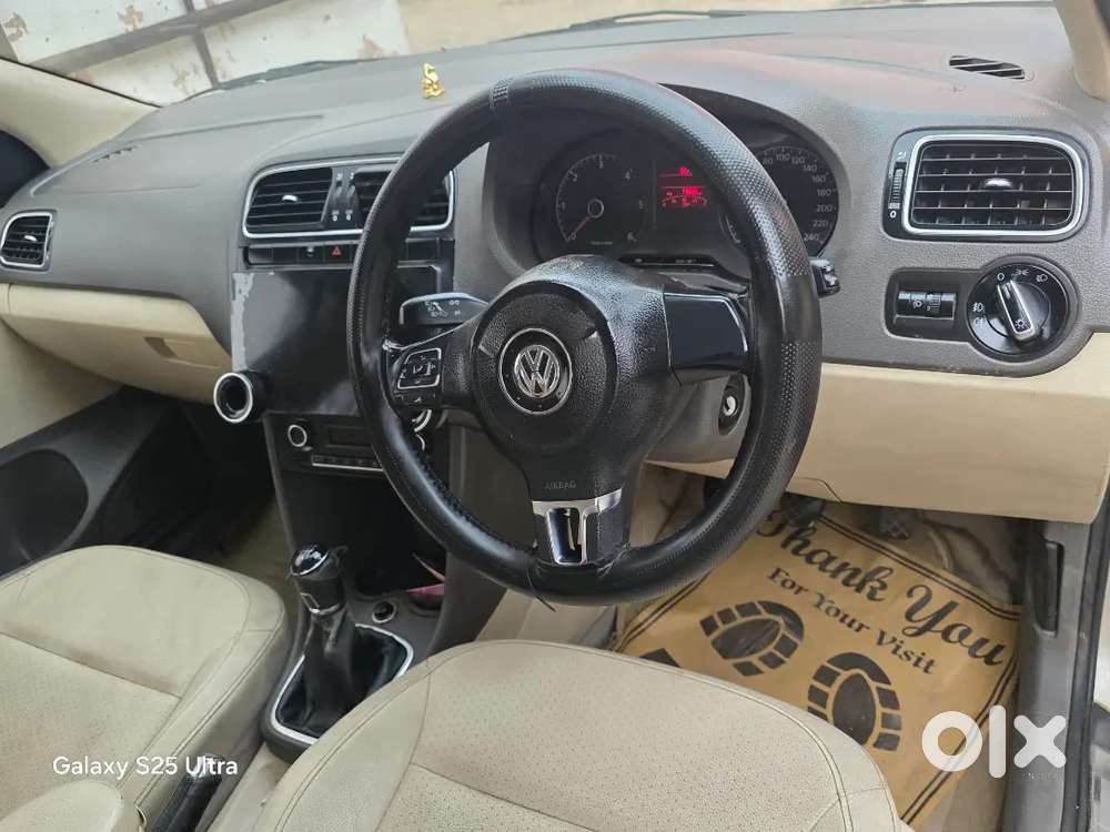 Volkswagen Vento Highline 2013