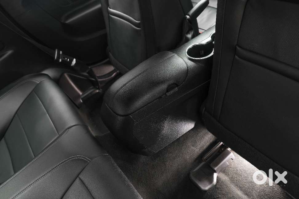 Ford Mustang V8, 2018, Petrol