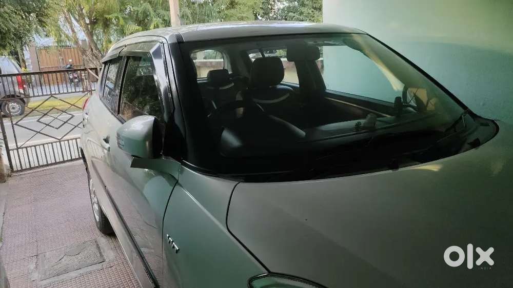 Maruti Suzuki Swift Vxi 2015