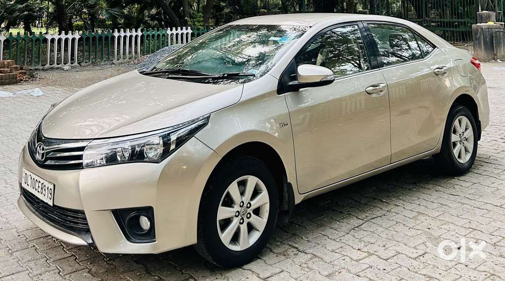 Toyota Corolla Altis 2013-2017 Vl At, 2016, Petrol