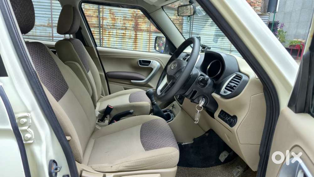 Mahindra Tuv 300 Mhawk100 T8, 2017, Diesel