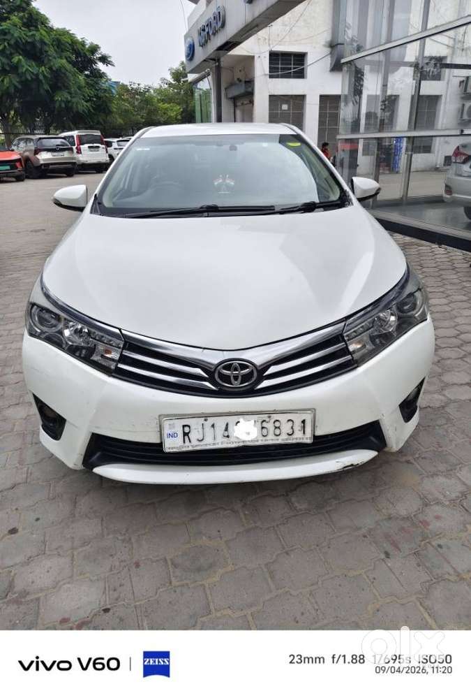 Toyota Corolla Altis G At, 2015, Petrol
