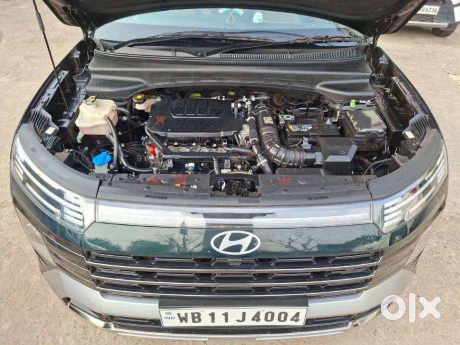Hyundai Alcazar Platinum, 2025, Petrol