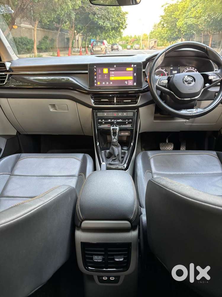 Skoda Kushaq 1.0 Tsi Style At (6 Airbags), 2021, Petrol