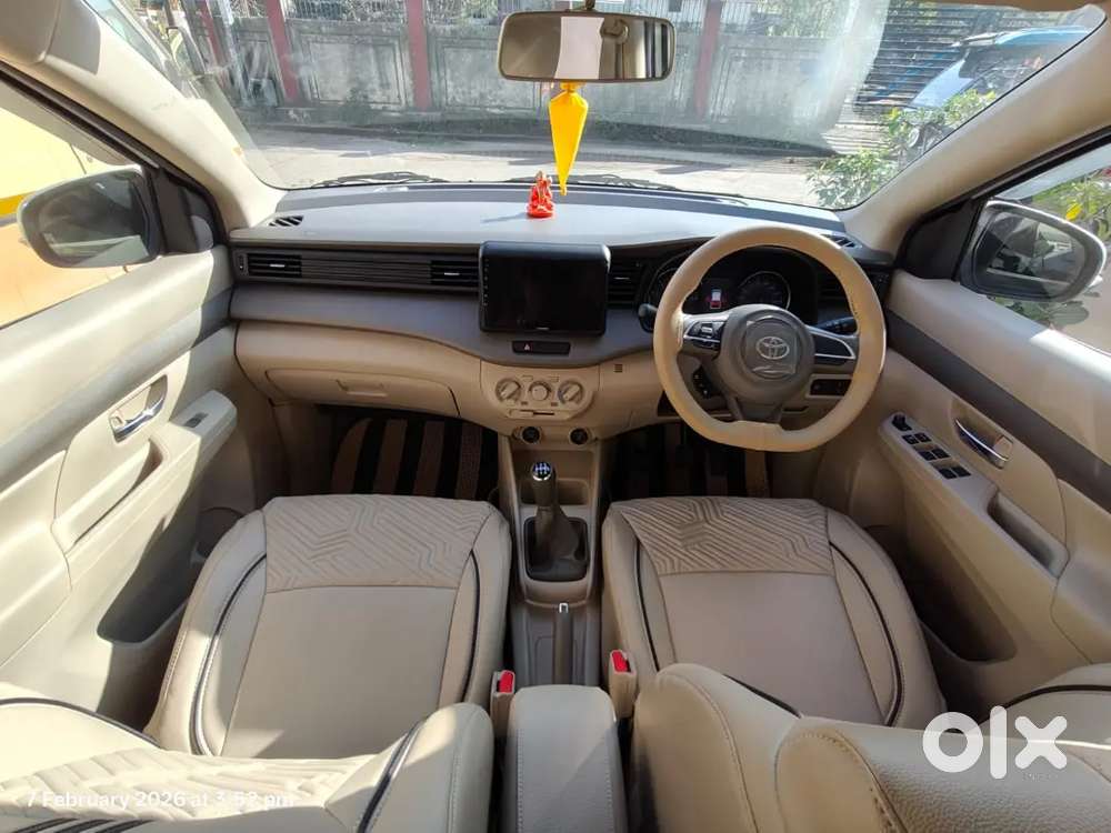 Toyota Rumion Petrol 2025 Manual