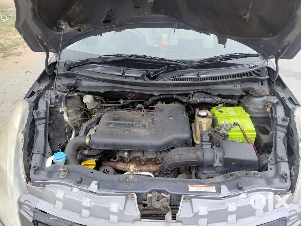 Maruti Suzuki Dzire Ags Zdi Plus, 2013, Diesel