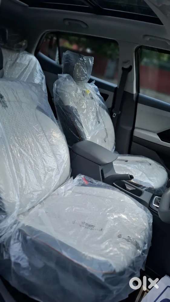 Hyundai Creta 2025 Petrol 14000 Km Driven