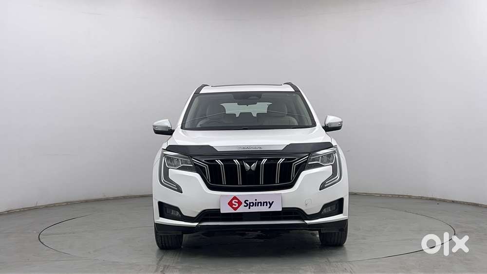 Mahindra Xuv700 2.0 Ax 7 Petrol Mt Str, 2022, Petrol
