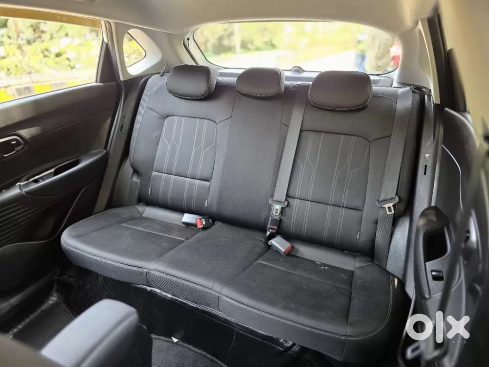 Hyundai I20 Sportz 1.2 Ivt, 2023, Petrol