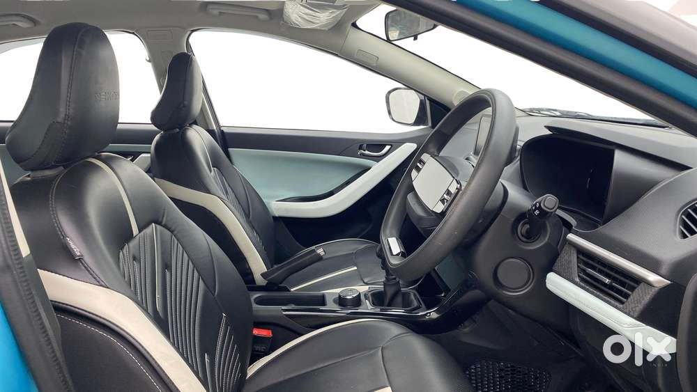 Tata Nexon Kraz Plus Amt, 2023, Petrol