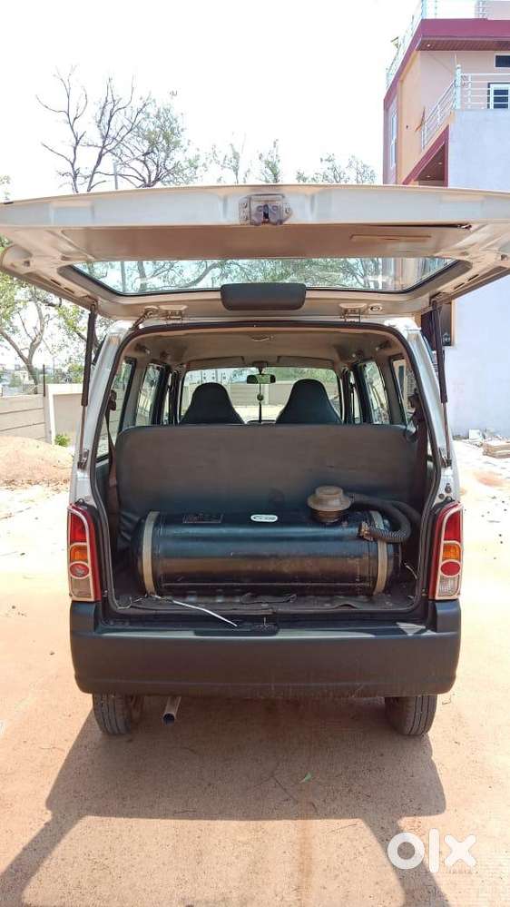 Maruti Suzuki Eeco 5 Str With Htr Cng, 2011, Cng & Hybrids