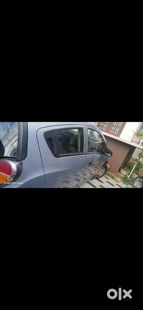 Chevrolet Beat Petrol 2010