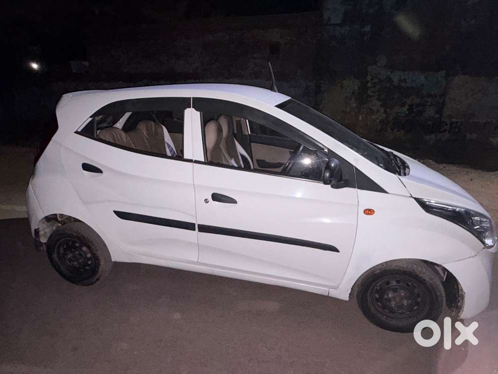 Hyundai Eon 2012 Petrol Well Maintained