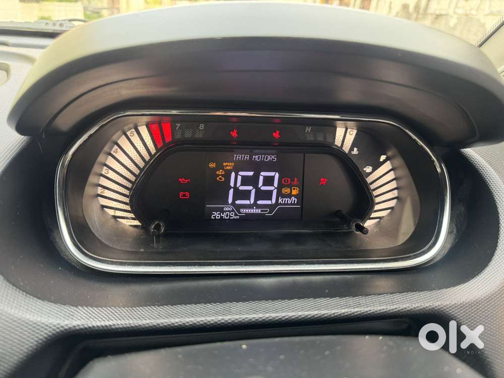 Tata Tiago 1.2 Revotron Xt (o), 2023, Petrol