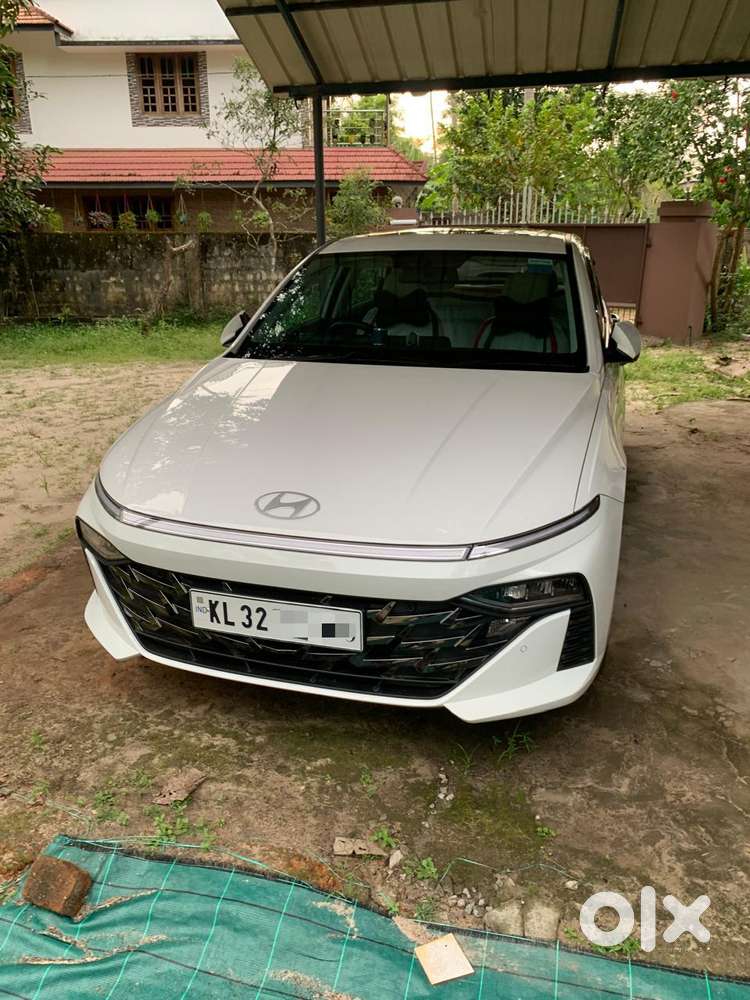 Hyundai Verna 1.5 Sx Petrol Mt, 2023, Petrol