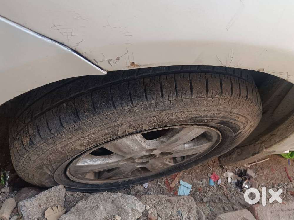 Swift Vdi 2014 And 4 Alloy Wheels  With Stepni 1.