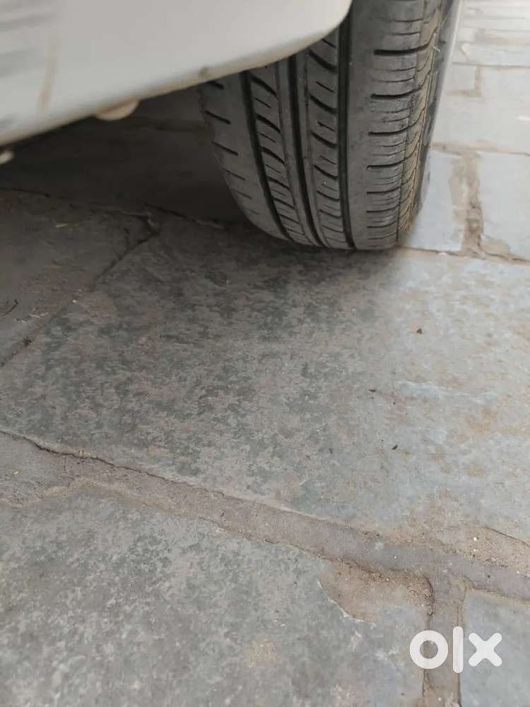 Maruti Suzuki Zen Estilo 2012