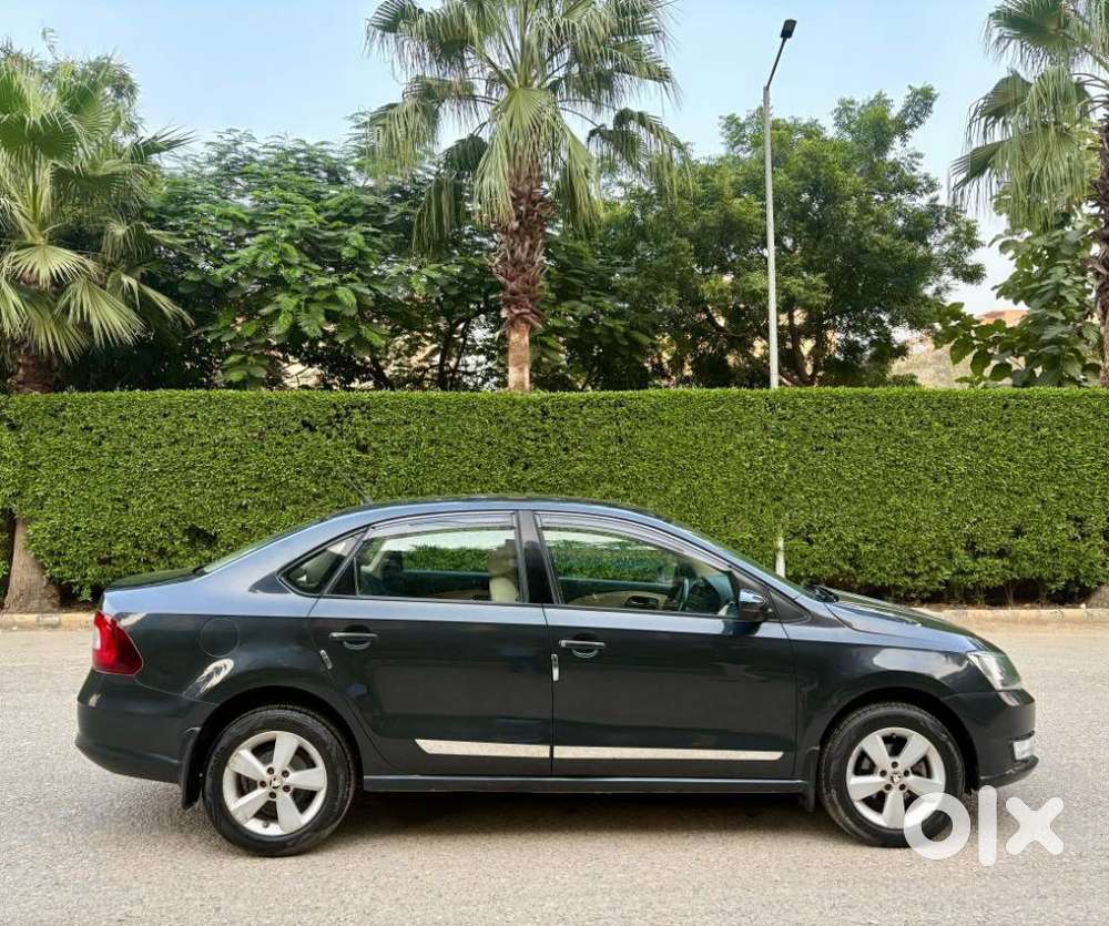 Skoda Rapid 1.6 Elegance Plus Mpi At, 2017, Petrol
