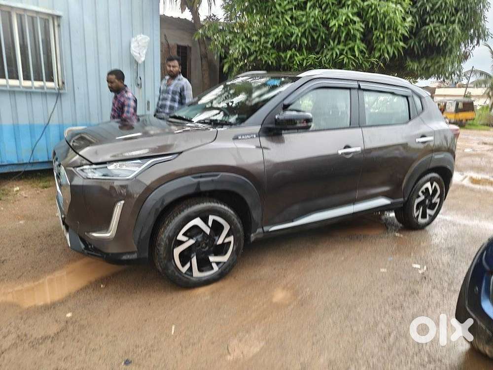 Nissan Magnite 1.0 Xv Premium, 2021, Petrol