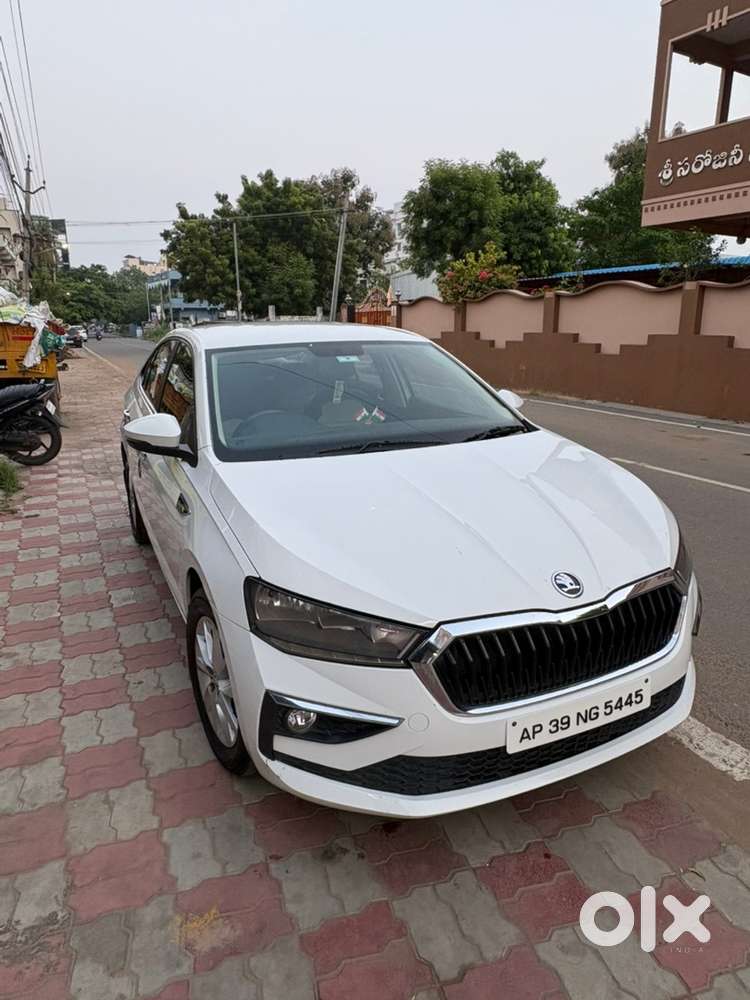 Skoda Slavia 2022 Petrol Well Maintained