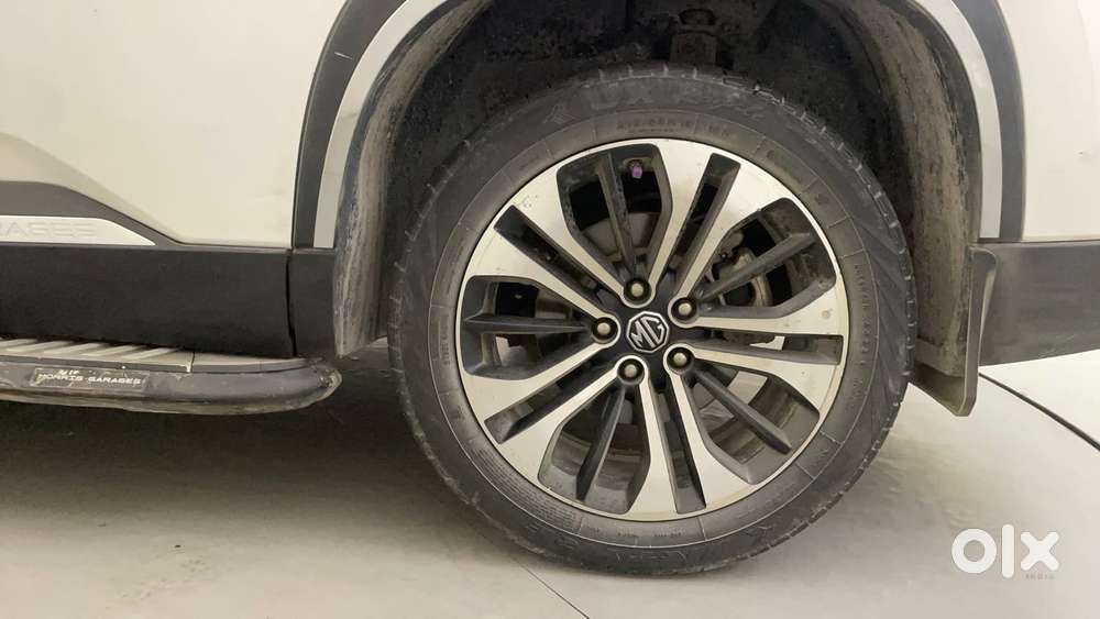 Mg Hector Plus 1.5 Sharp Turbo Cvt 6 Str, 2022, Petrol