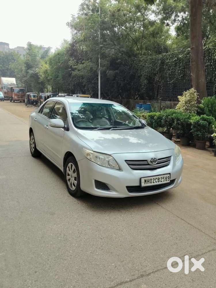 Toyota Corolla Altis 1.8 J, 2011, Petrol