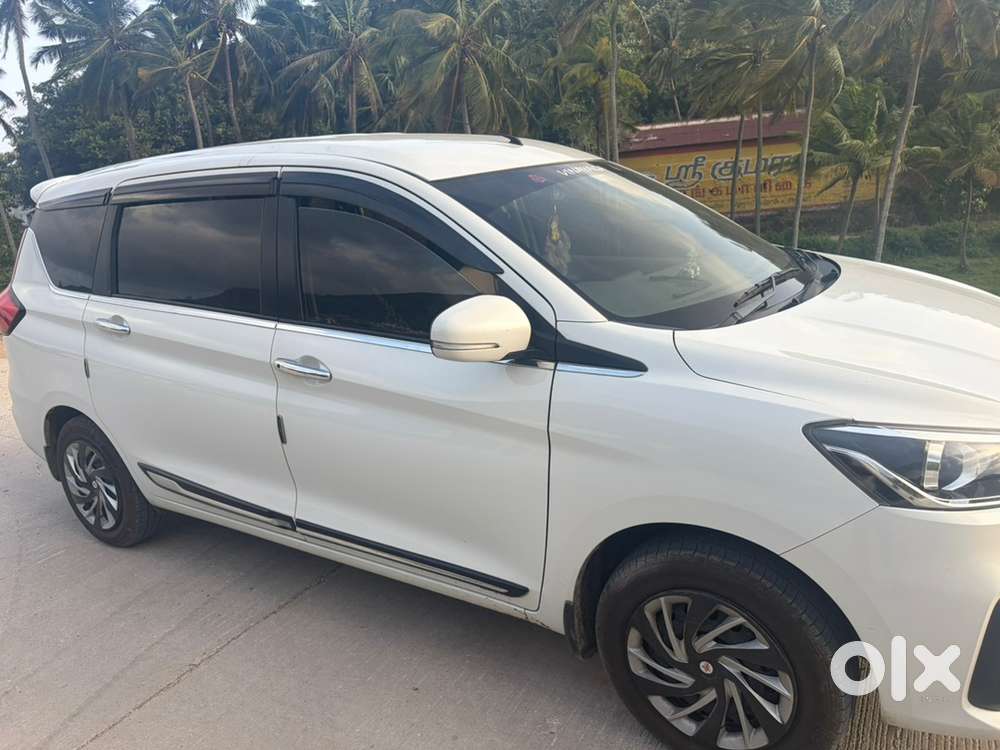 Maruti Ertiga 1.5 Vxi 2024